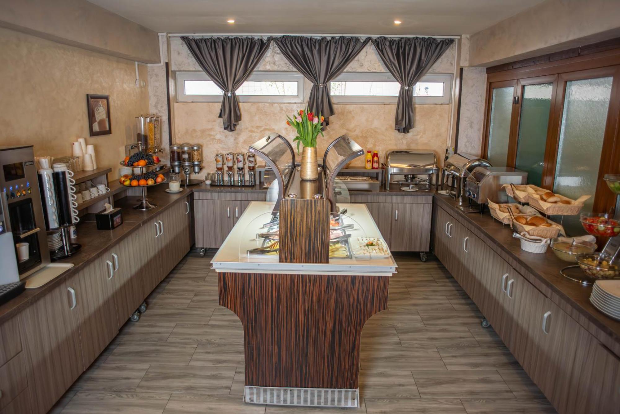 Hotel Marea Neagra